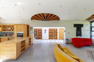 Sitting Room (1)_HMH- click for photo gallery